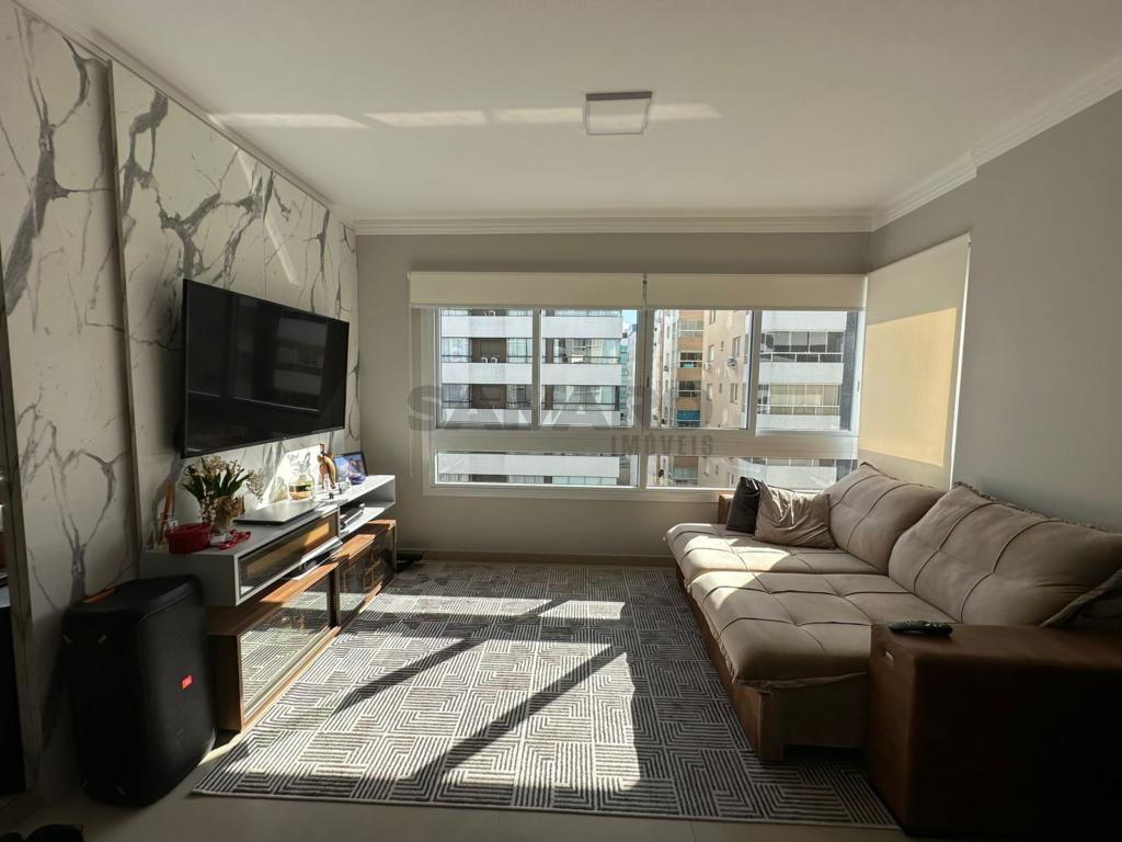 Apartamento 3 Dormitórios