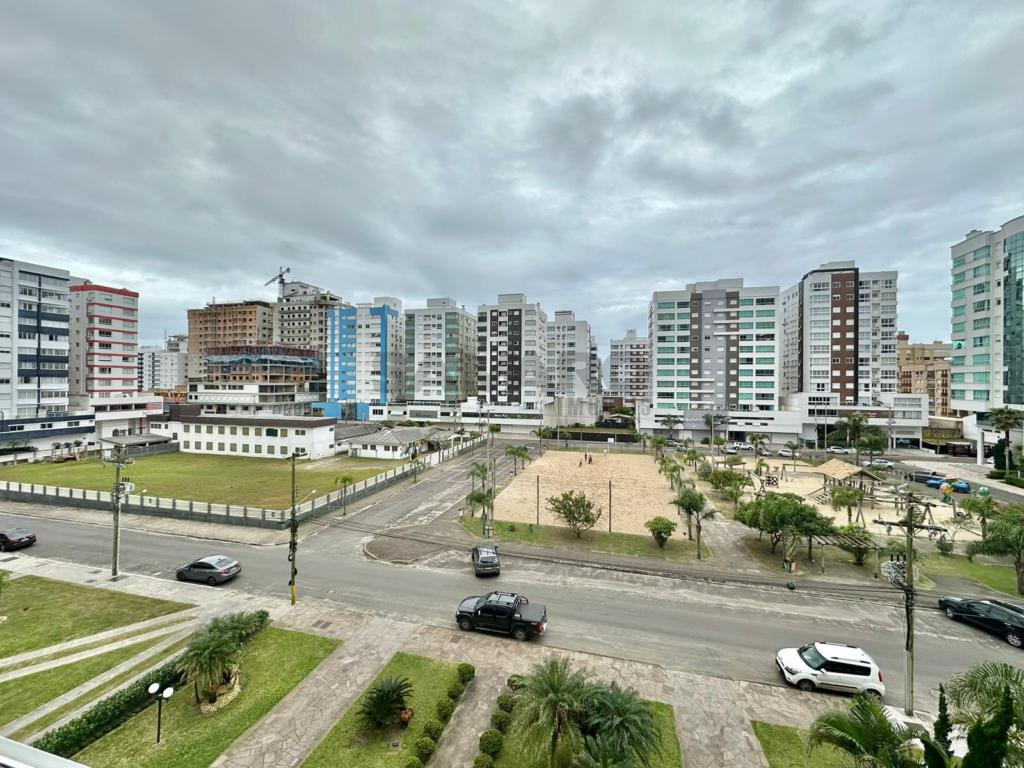 Apartamento 3 Dormitórios