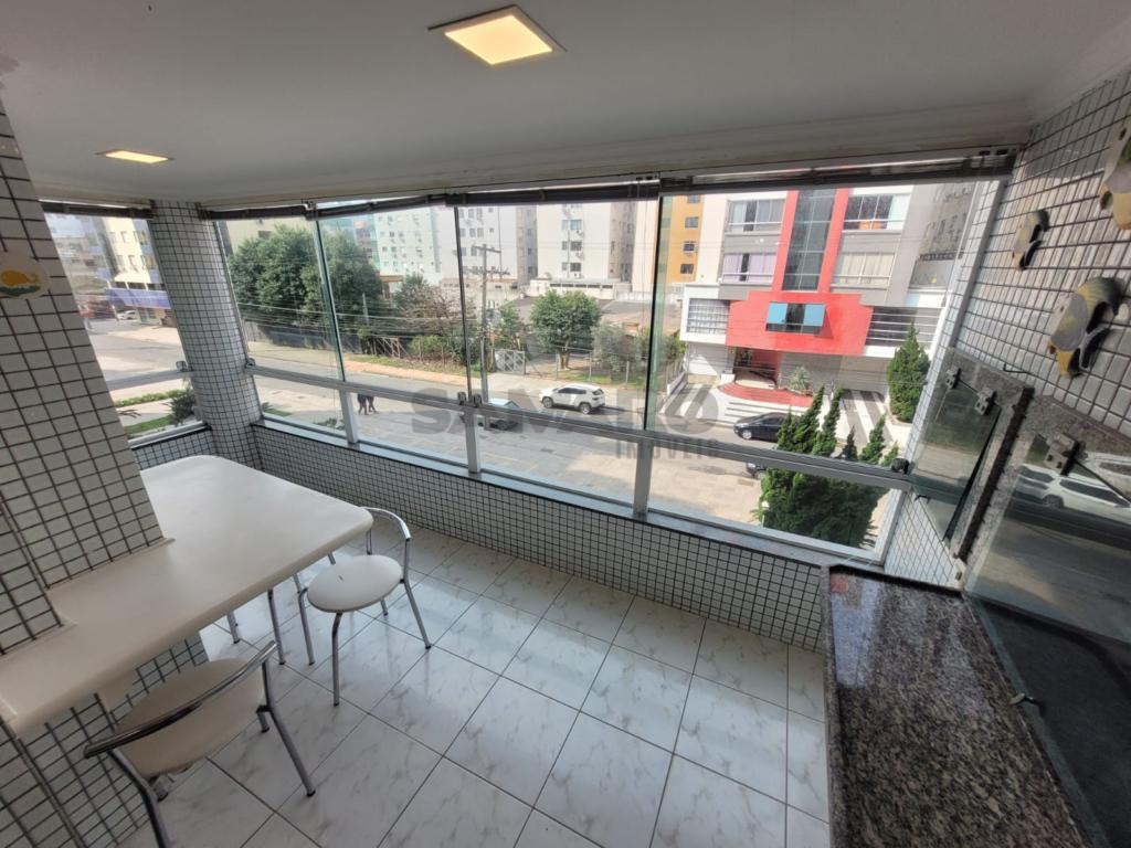 Apartamento 3 Dormitórios