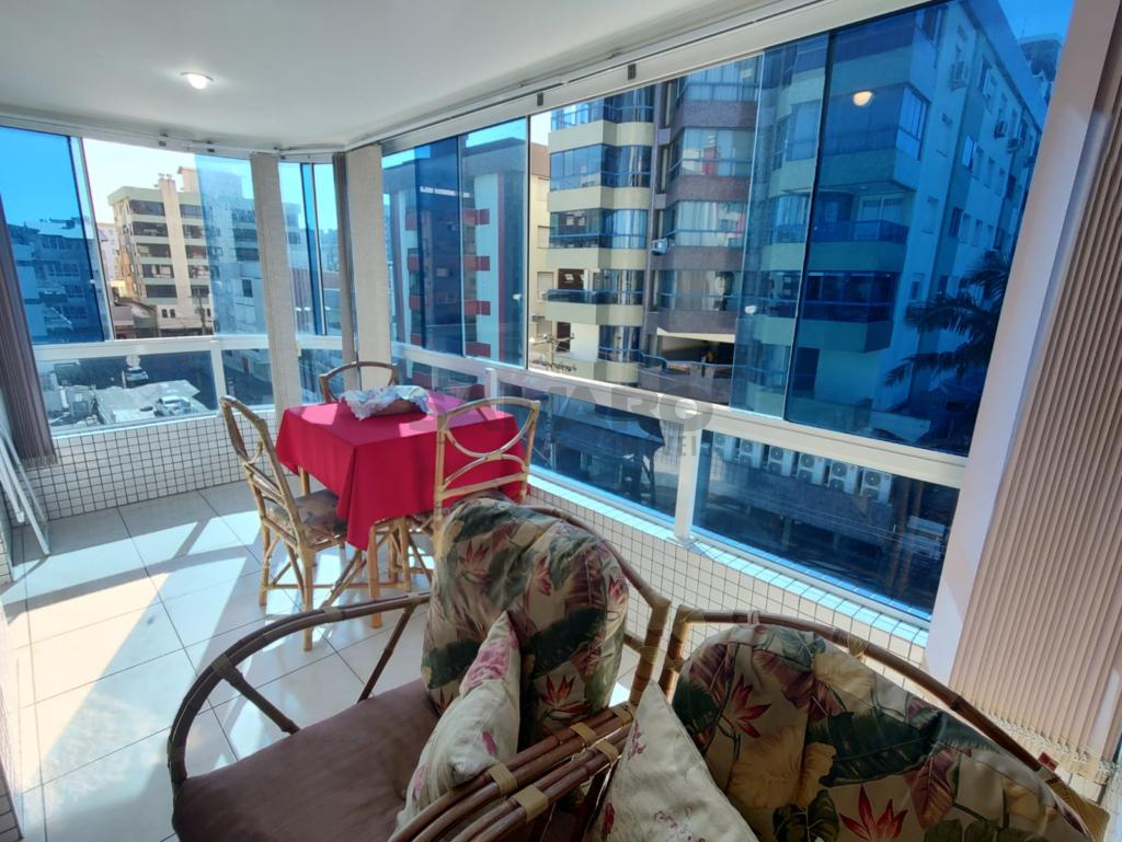 Apartamento 3 Dormitórios