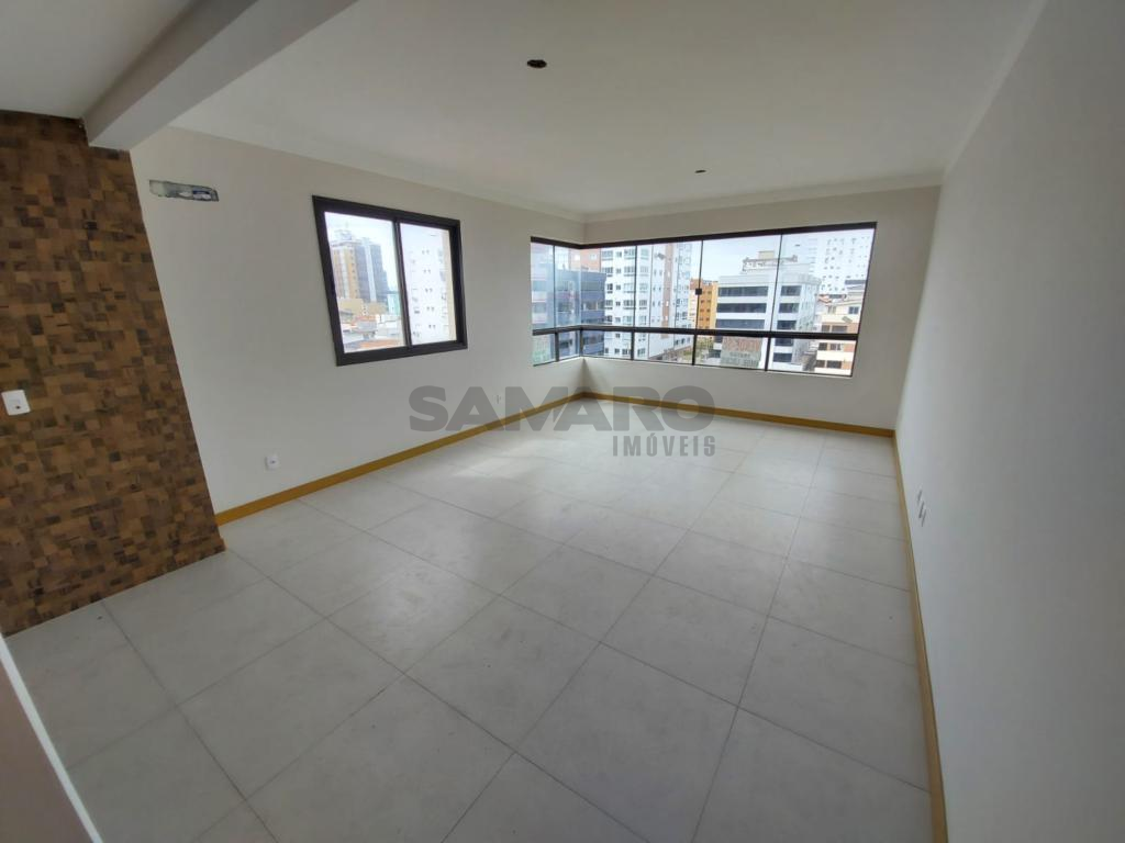 Apartamento 3 Dormitórios